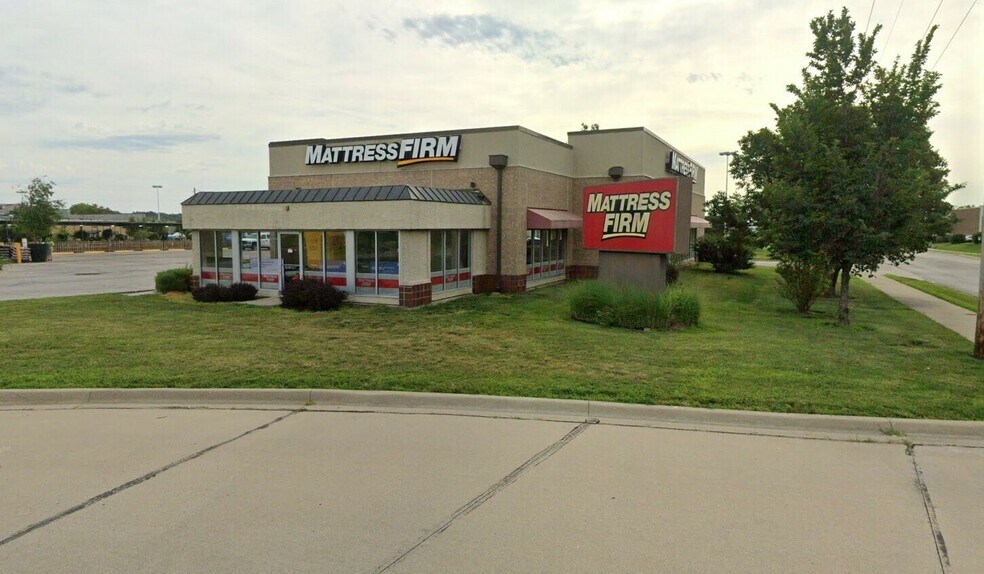 Primary Photo Of 3220 Iowa St, Lawrence Freestanding For Sale