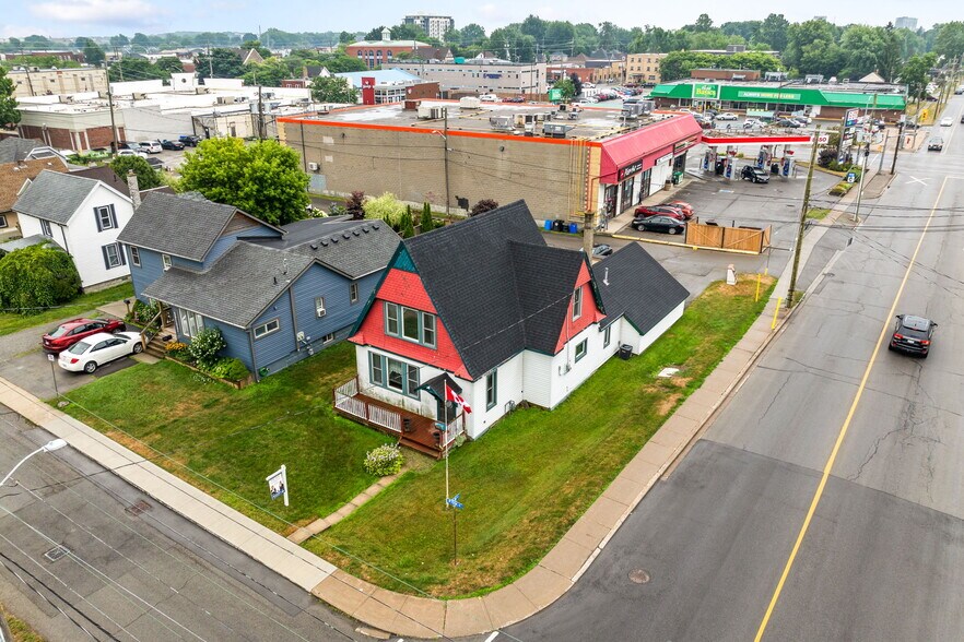 More Photos Of 44 Park St, Port Colborne Multifamily For Sale