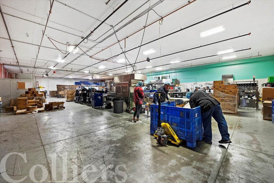 More Photos Of 2032 Highland Ave E, Twin Falls Warehouse For Lease