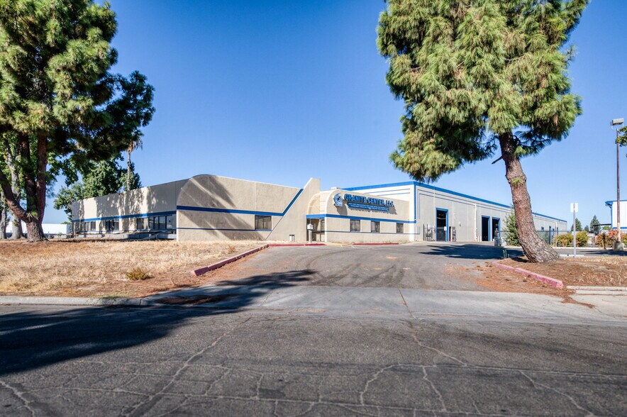 More Photos Of 5333 N Cornelia Ave, Fresno Warehouse For Sale
