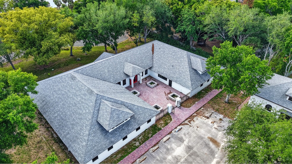 More Photos Of 4129 United Ave, Mount Dora Loft Creative Space For Sale