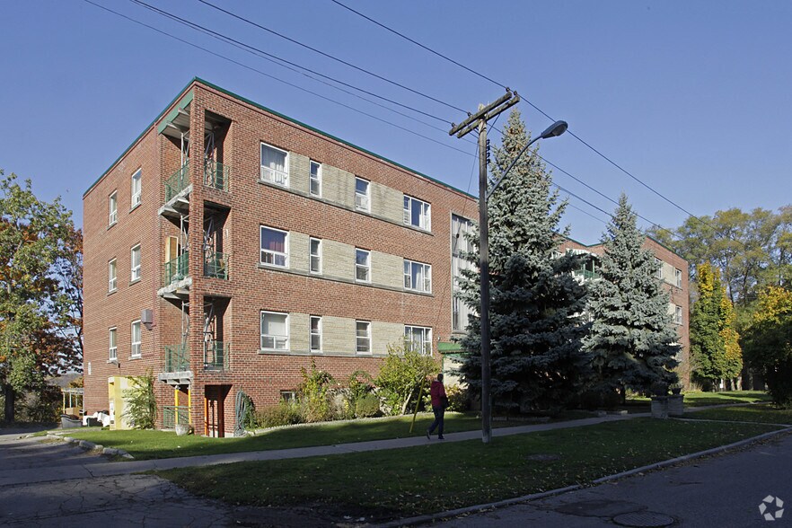 Primary Photo Of , Toronto Multifamily For Sale