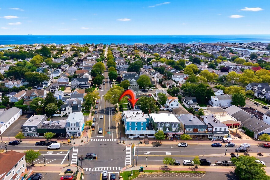 More Photos Of 422-440 Main St, Avon By The Sea Storefront Retail Residential For Lease