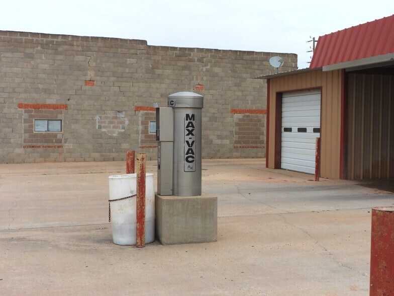 More Photos Of 124 Main St, Shattuck Carwash For Sale