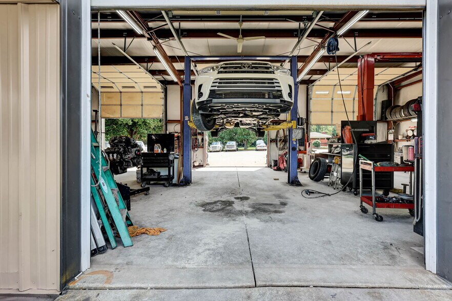 More Photos Of 1208 Atlanta Hwy NW, Auburn Industrial For Lease