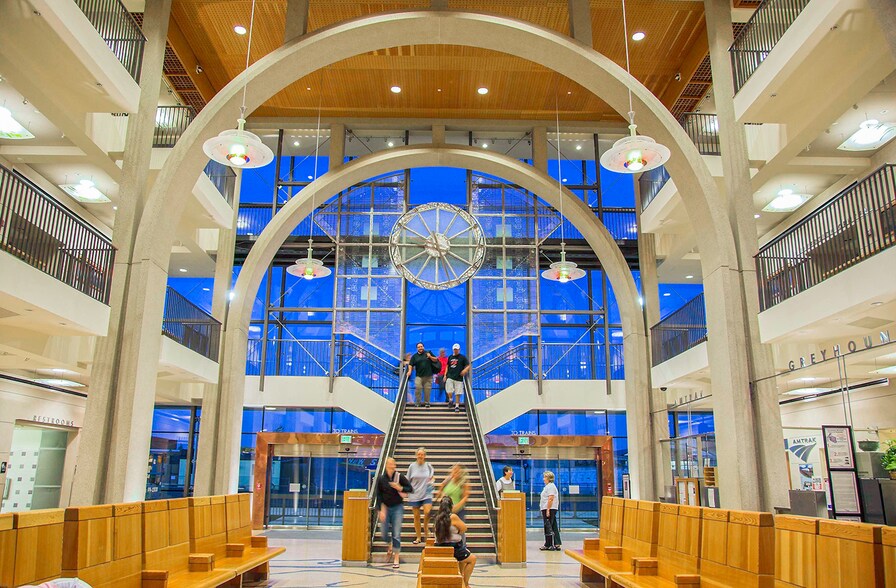 More Photos Of 3201 Smith Ave, Everett Office For Lease