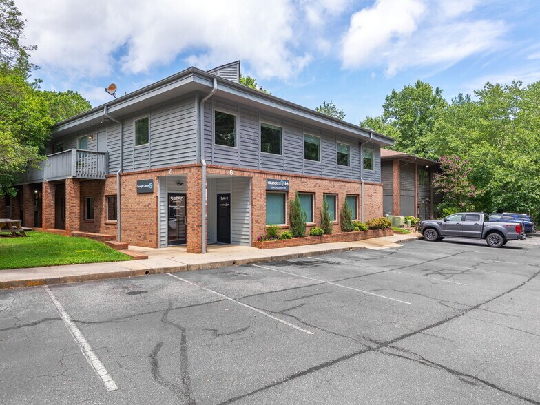 Primary Photo Of 6 Yorkshire St, Asheville Medical For Lease