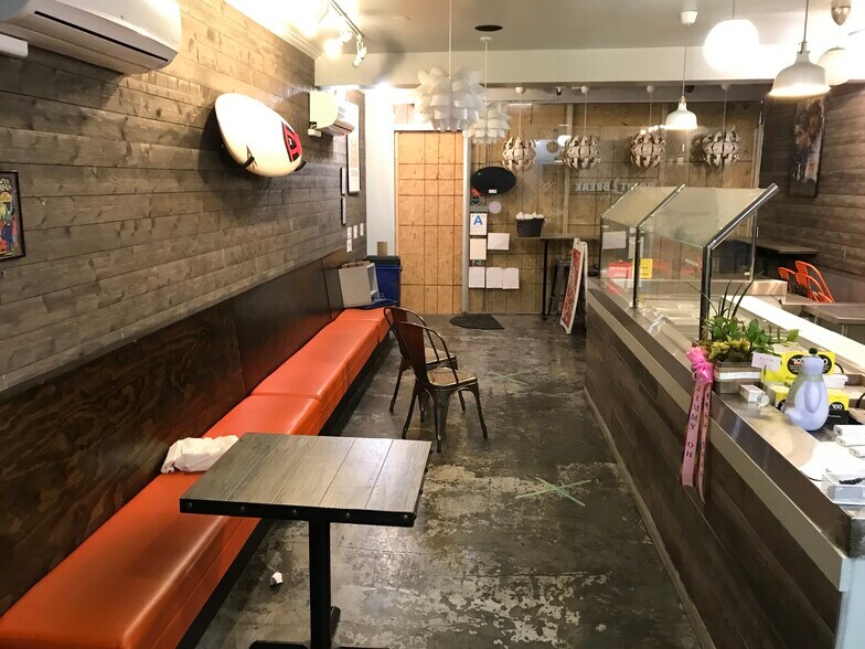 More Photos Of 7217 Melrose Ave, Los Angeles Restaurant For Lease