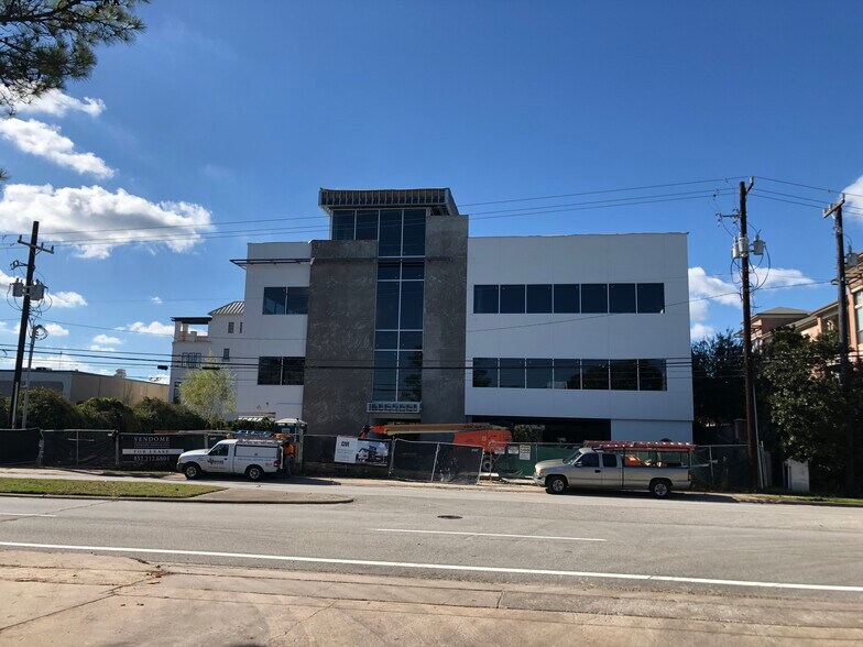 More Photos Of 1201 N Post Oak Rd, Houston Medical For Sale