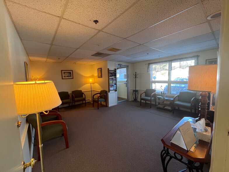 More Photos Of 155 Saco Ave, Old Orchard Beach Office For Sale