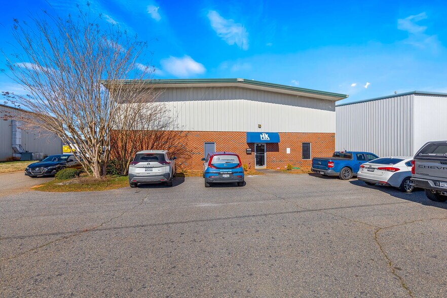 Primary Photo Of 106 Twenty Nine Ct, Williamston Warehouse For Sale
