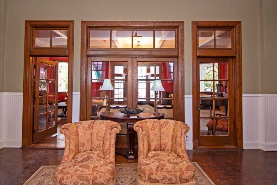 More Photos Of 158 Academy Lane Dr, Pence Springs Hotel For Sale