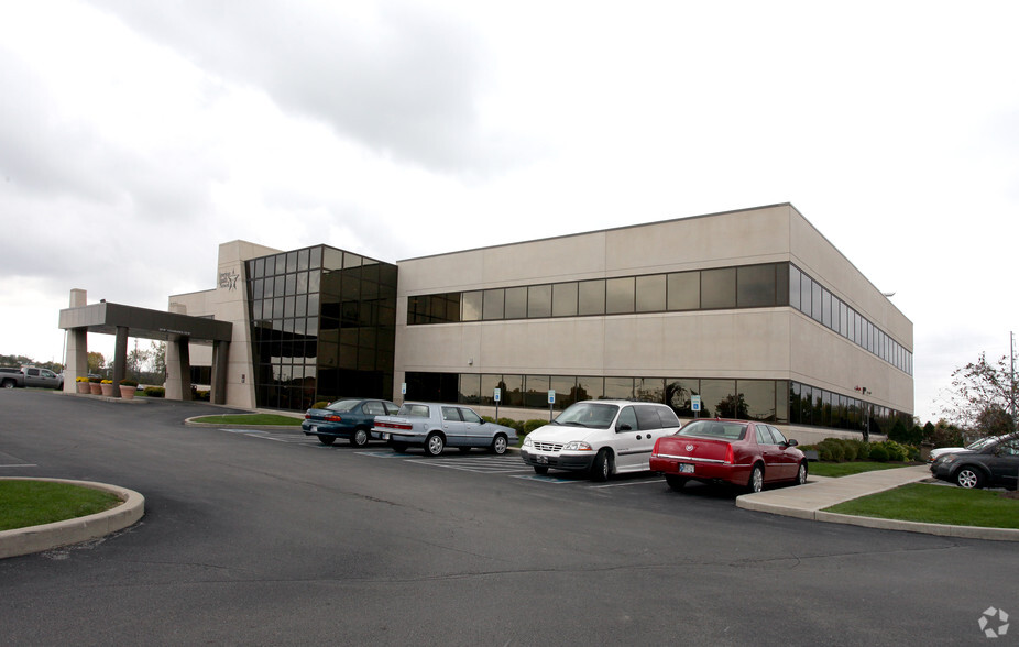 Primary Photo Of 3631 N Morrison Rd, Muncie Medical For Lease