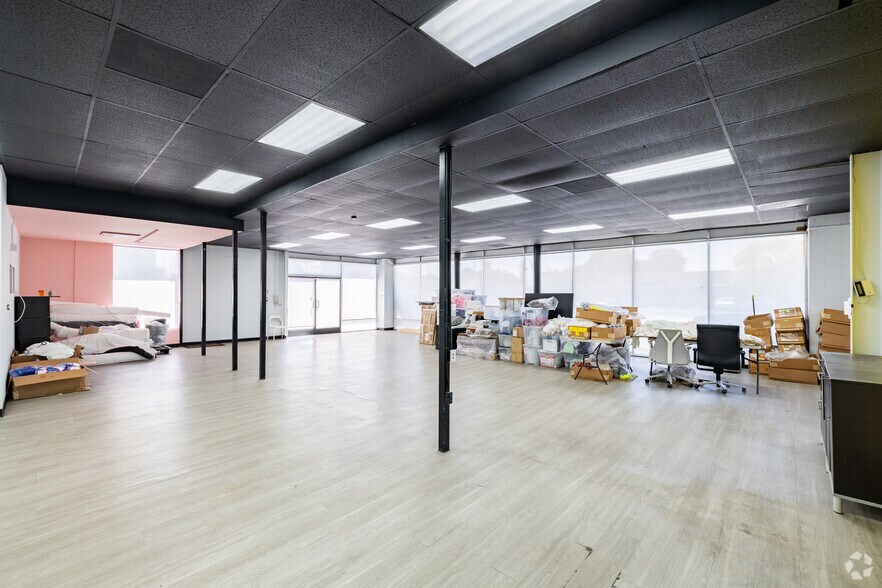 More Photos Of 401-405 W Foothill Blvd, Monrovia Freestanding For Lease