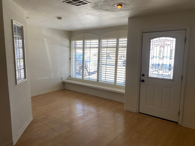 More Photos Of 1519 Main St, Napa Storefront Retail Residential For Sale