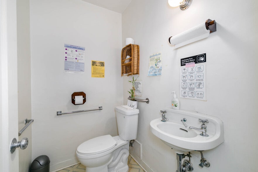 More Photos Of 95 W Sierra Madre Blvd, Sierra Madre Medical For Sale