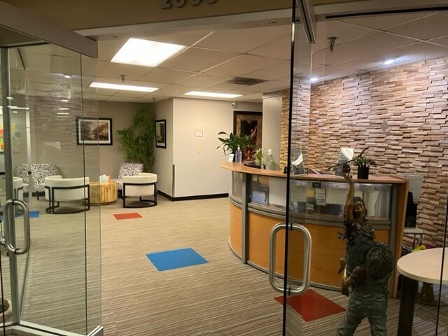 More Photos Of 6860 S Yosemite Ct, Englewood Office For Lease