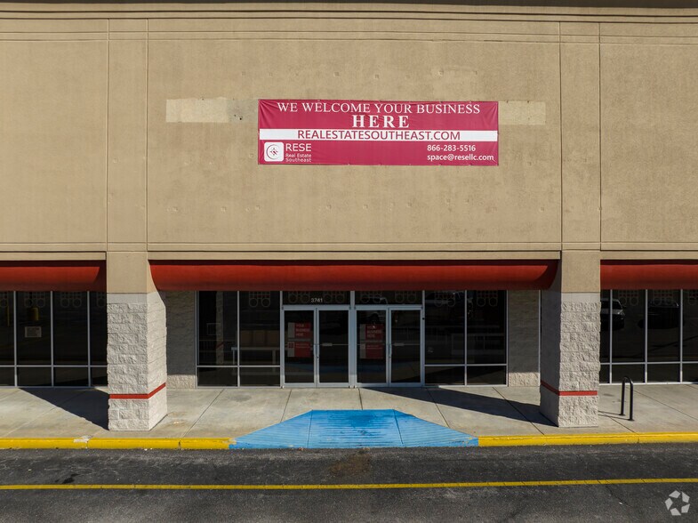 More Photos Of 3705-3789 Eastern Blvd, Montgomery Unknown For Lease