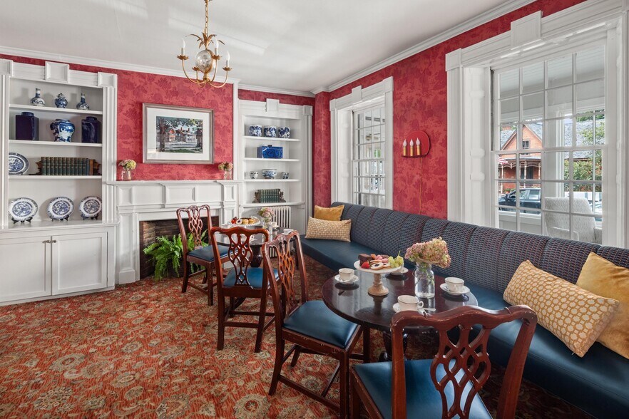 More Photos Of 18 Main St, Stowe Hotel For Sale