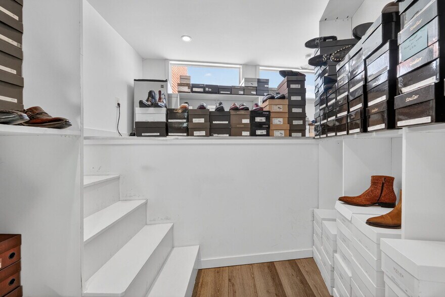 More Photos Of 1434 Wisconsin Ave NW, Washington Storefront For Sale