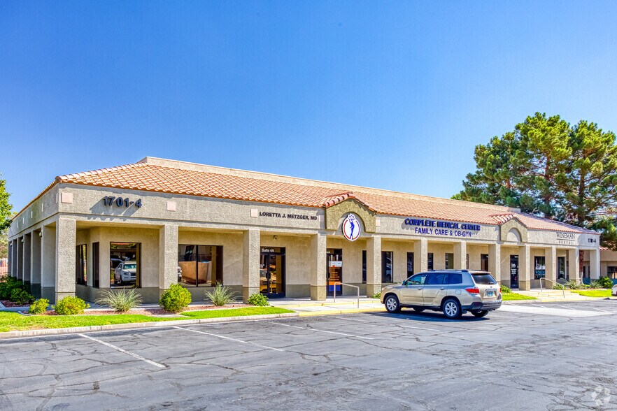 More Photos Of 1701 N Green Valley Pky, Henderson Unknown For Lease