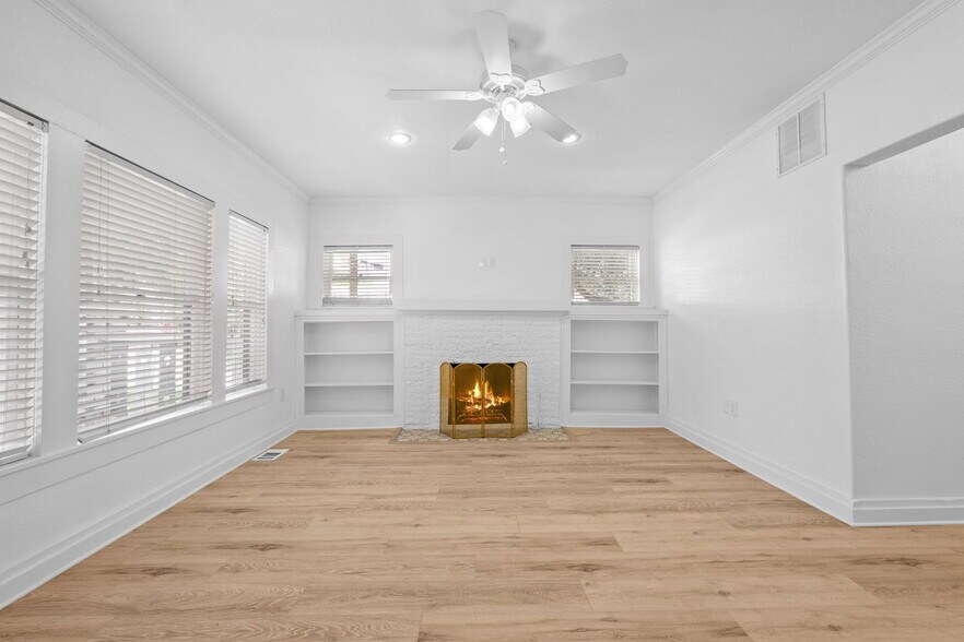 More Photos Of 603 E Grayson St, San Antonio Apartments For Sale