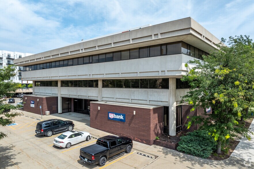 Primary Photo Of 425 Cedar St, Waterloo Office For Sale