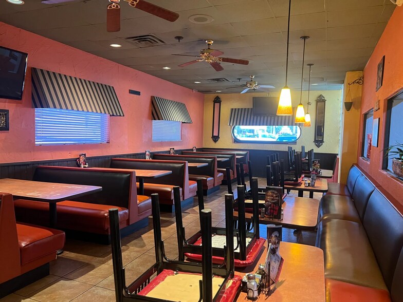 More Photos Of 637 NW 32nd St, Newcastle Restaurant For Sale