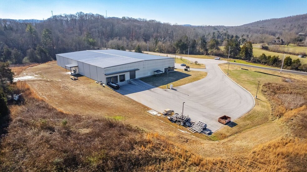 More Photos Of 490 Sam Rayburn Pky, Lenoir City Manufacturing For Lease