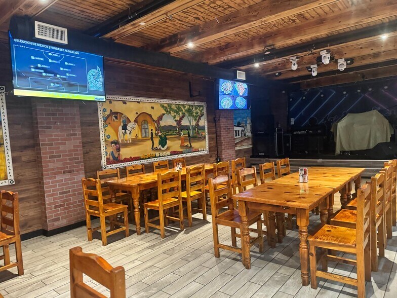 More Photos Of 7111 Pacific Blvd, Huntington Park Restaurant For Sale