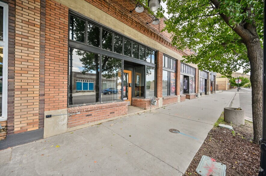 More Photos Of 8979 W Magna Main St, Magna Restaurant For Sale