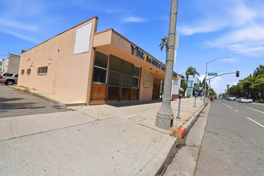 More Photos Of , Inglewood Office For Sale