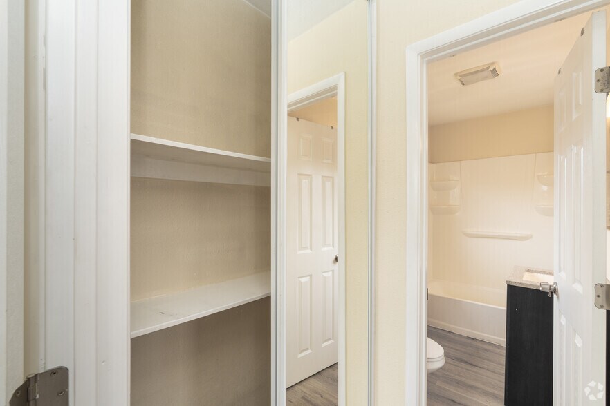 More Photos Of 1232 Division St, Oceanside Apartments For Sale