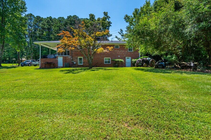 More Photos Of 4270 S Main St, Acworth Office For Sale