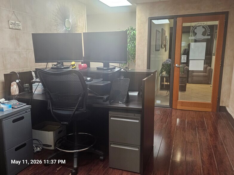 More Photos Of 1720 S Edmonds Ln, Lewisville Office For Lease