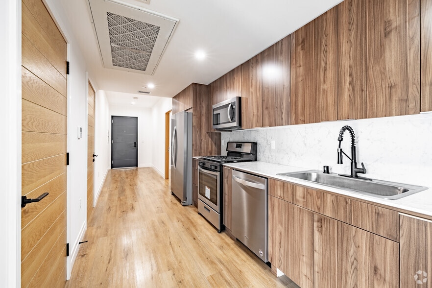 More Photos Of 1525 N Hobart Blvd, Los Angeles Apartments For Sale
