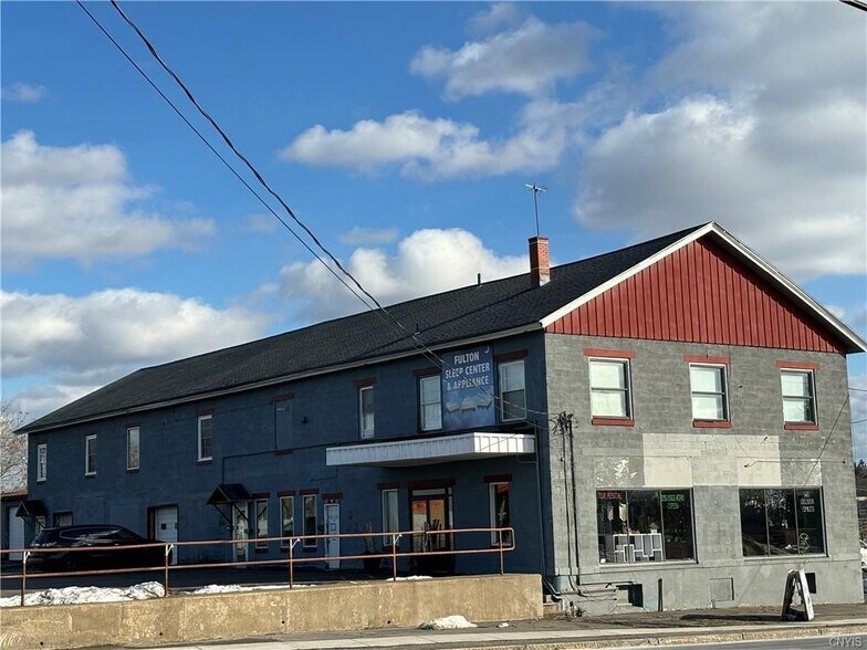 More Photos Of 15 W 1st St S, Fulton Freestanding For Sale