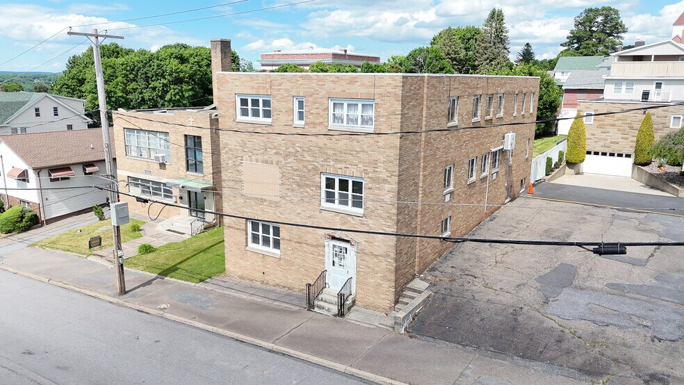 More Photos Of 741-755 N Vine St, Hazleton Apartments For Sale