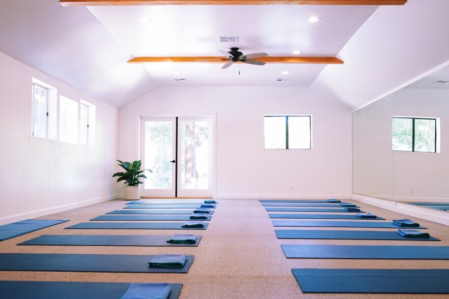 More Photos Of 18501 Van Zandt Resort Rd, Philo Lodge Meeting Hall For Sale