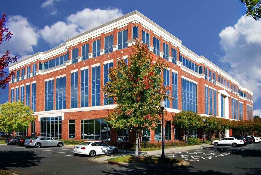 Primary Photo Of 11020 David Taylor Dr, Charlotte Office For Lease