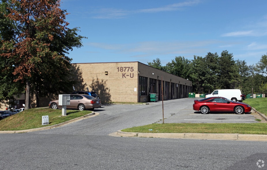 Primary Photo Of 18775 N Frederick Rd, Gaithersburg Warehouse For Lease