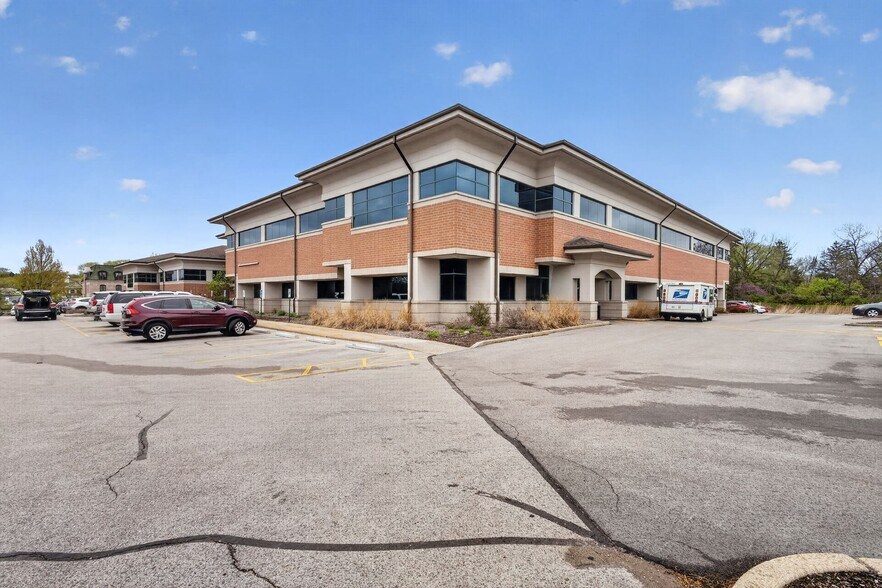 More Photos Of 17000 W North Ave, Brookfield Medical For Lease