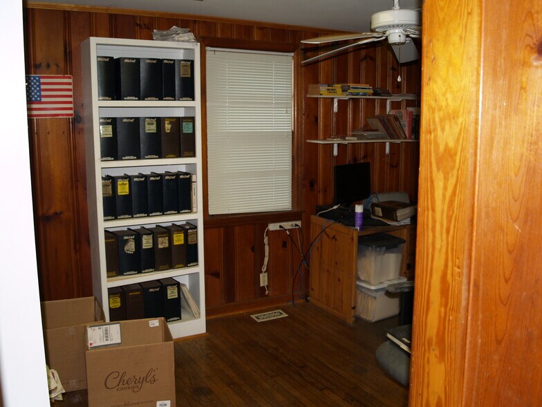 More Photos Of 760 Ledford St SE, Smyrna Warehouse For Sale