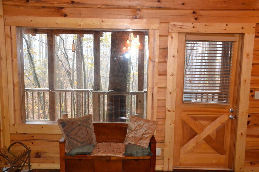 More Photos Of 504 Mountain View School Rd, Robbinsville Hotel For Sale