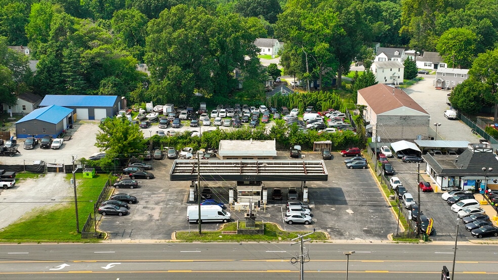 More Photos Of 150 E Belt Blvd, Richmond Service Station For Sale