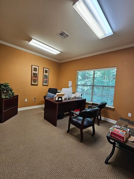 More Photos Of 7607 Fern Ave, Shreveport Office For Lease