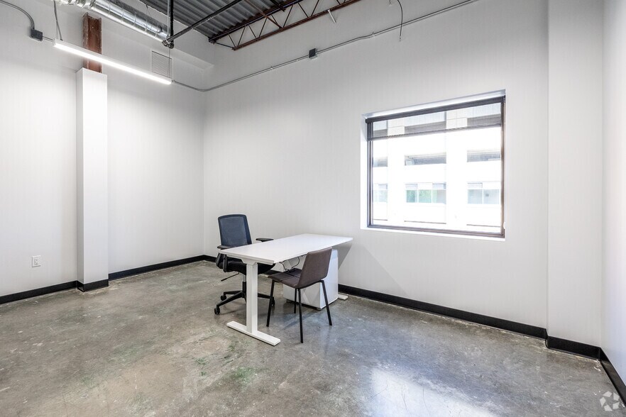 More Photos Of 204 12th St, Des Moines Coworking Space