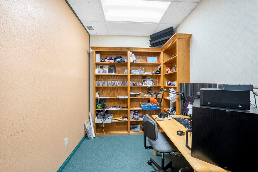 More Photos Of 1101 S Broadway, Santa Maria Medical For Sale