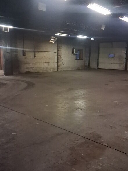 More Photos Of 30 Harker St, Mansfield Warehouse For Lease
