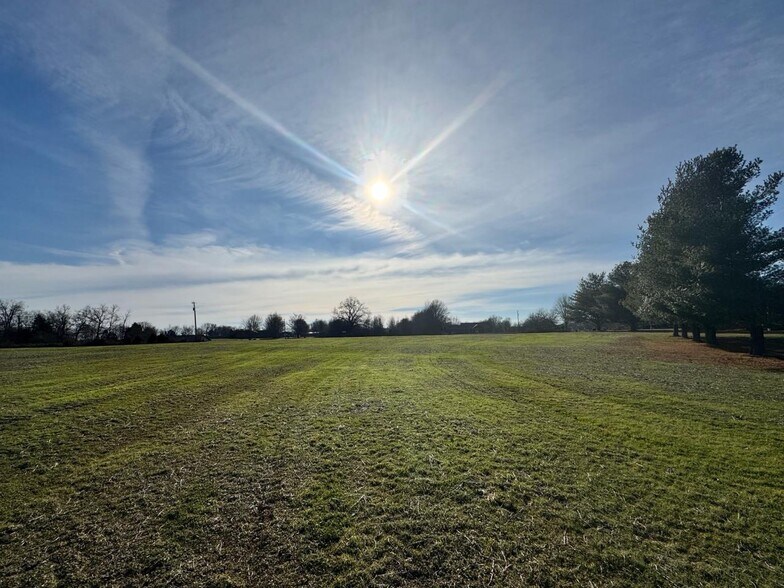 More Photos Of 1050 Stiles Ford Rd, Hodgenville Land For Sale